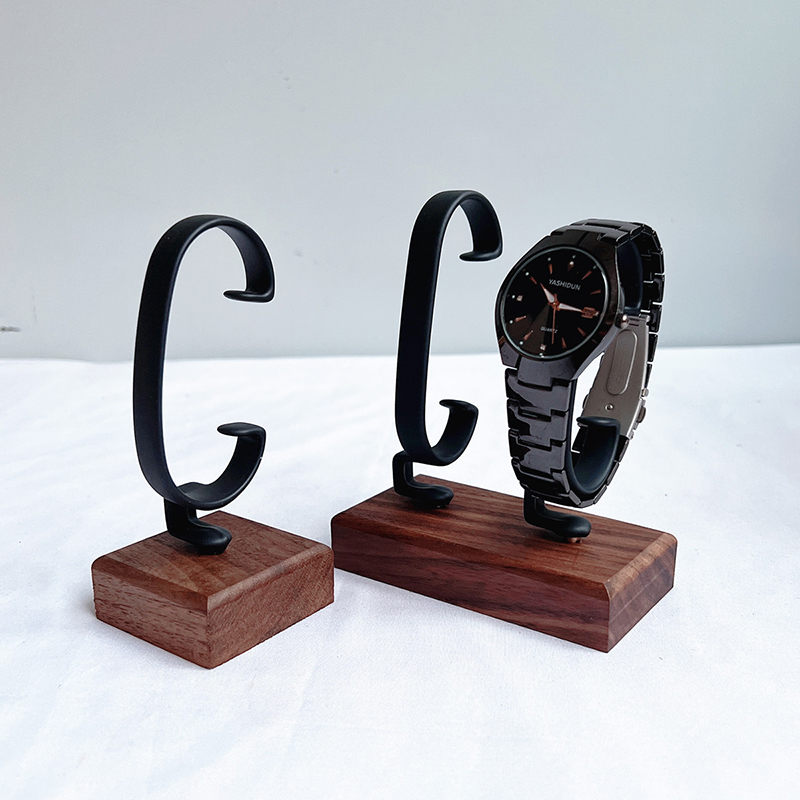 木製C型ジュエリーディスプレイスタンド 無垢材デスクトップカ - Jewelry And Watches Inc のレビューと価格